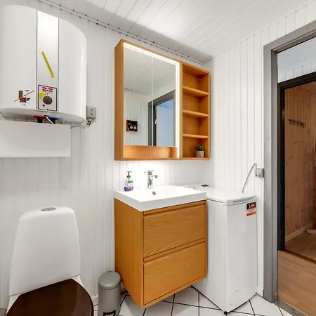 Holiday home Lovely With Modern Facilities And Fenced Grounds *