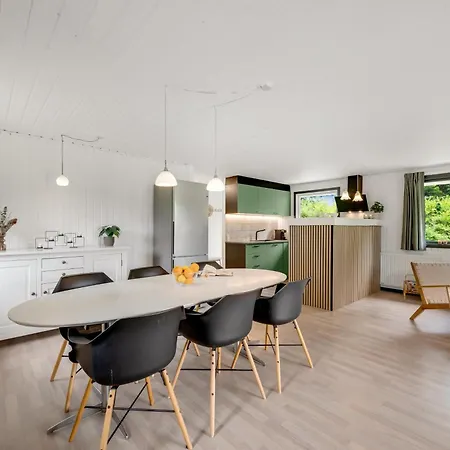 Lovely With Modern Facilities And Fenced Grounds, Skjern