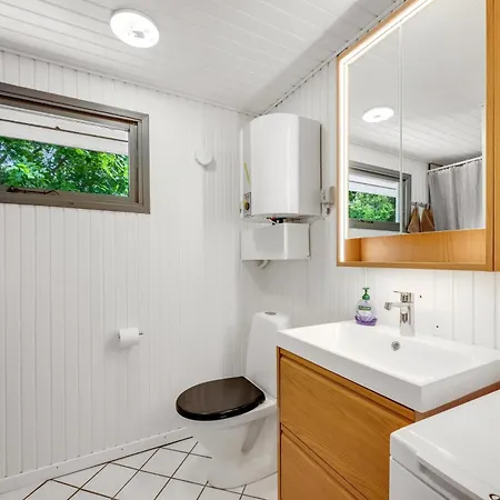 Ferienhaus Lovely With Modern Facilities And Fenced Grounds, Skjern