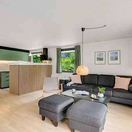 Lovely With Modern Facilities And Fenced Grounds, Skjern