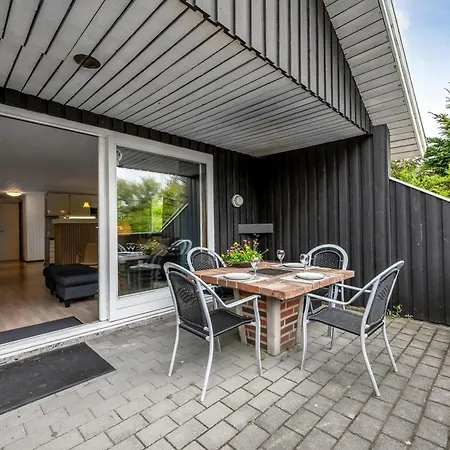 Lovely With Modern Facilities And Fenced Grounds 別荘 Skjern