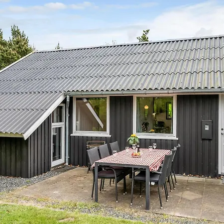 Lovely With Modern Facilities And Fenced Grounds 別荘 Skjern