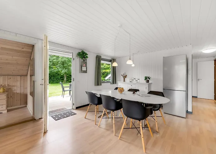 Lovely With Modern Facilities And Fenced Grounds 別荘 Skjern