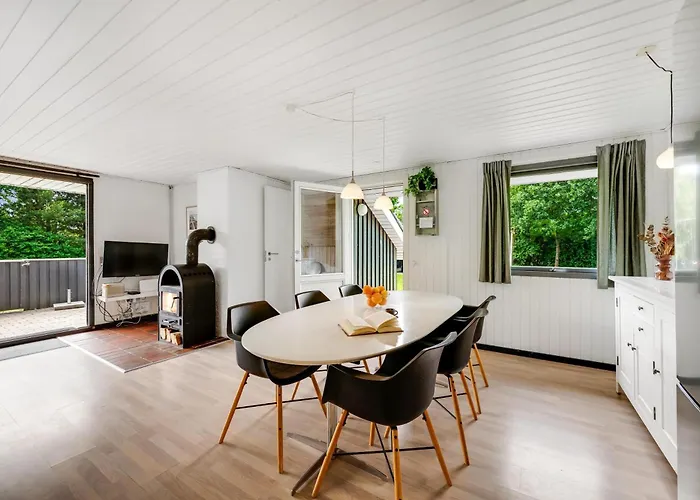 別荘 Lovely With Modern Facilities And Fenced Grounds *