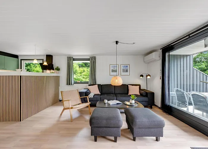 Lovely With Modern Facilities And Fenced Grounds Skjern